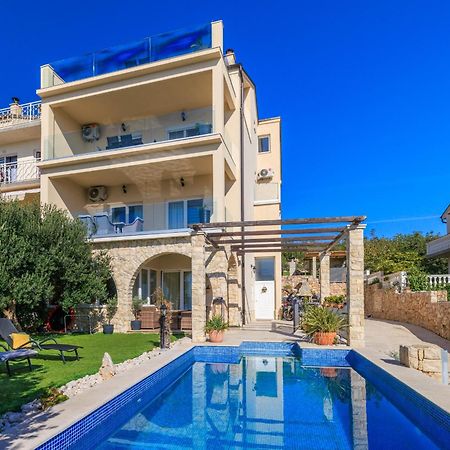 Apartmani Tijana Novi Vinodolski Ngoại thất bức ảnh