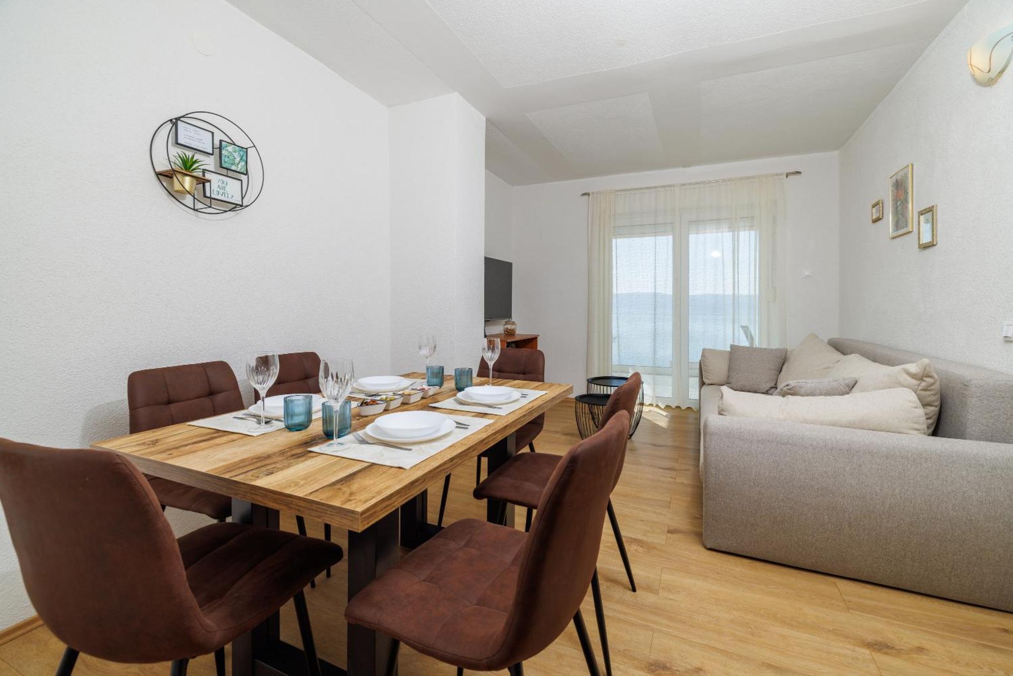 Apartmani Tijana Novi Vinodolski Ngoại thất bức ảnh